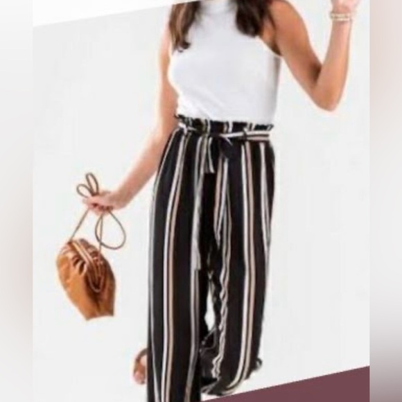 NEW!!! Francesca’s Julissan Jumpsuit Sz Large Beach Casual Halter Neck - Picture 1 of 9